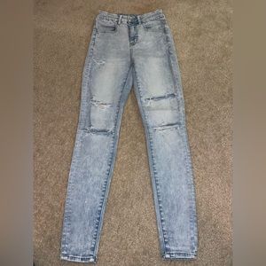 Light-wash American Eagle Jeans, Size 2R